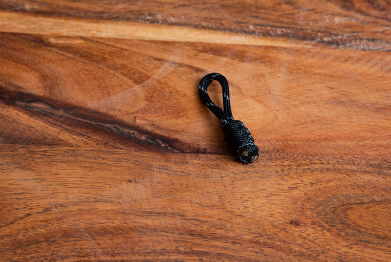 Black Reflective Paracord Zipper Pulls
