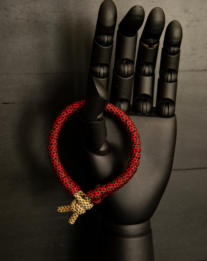 Spotted Red Jaffa Paracord Bracelet