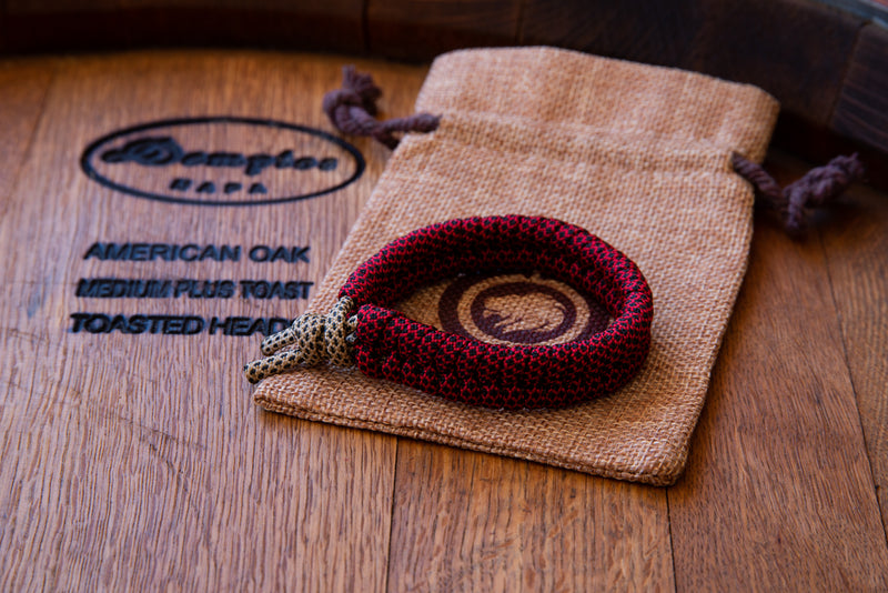 Spotted Red Jaffa Paracord Bracelet